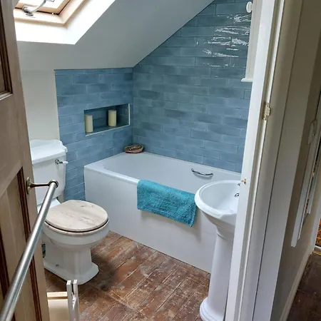 The Swallows - Kingsize Ensuite Bedroom And Private Garden Swansea Exterior foto